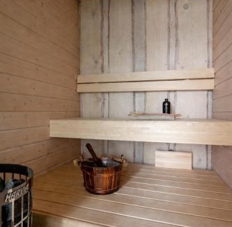 Vaajakoski House | Private Quality Suite, Sauna & Lake Views