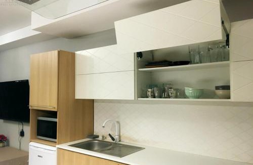 Pelguranna Apartment | Private Room Private Bathroom Shared Kitchen