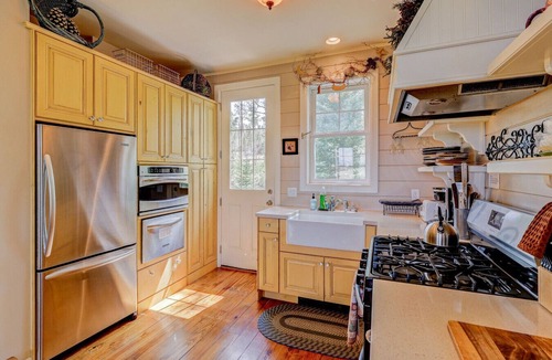 Warm Springs Cabin | Private Secluded Cabin Unbelievable Views Brand New Hot Tub