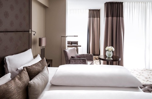 Alte Heide-Hirschau Hotel | Pullman Munich