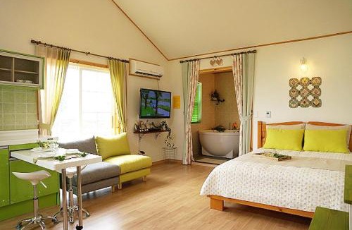 Byeonsan House | Pum-ane Seohaebada-Pension Buan Byeonsanbando