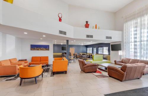Aurora Hotel | Quality Inn & Suites Denver Airport - Gateway Park