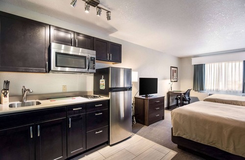 Pueblo West Hotel | Quality Inn & Suites Pueblo West
