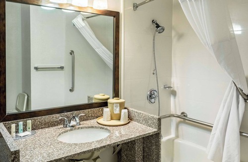 Trinidad Hotel | Quality Inn Trinidad