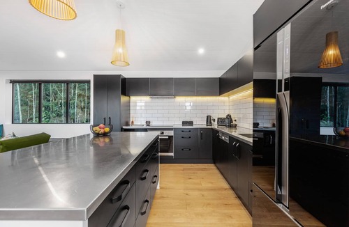 Queenstown House | Queenstown Alpine Retreat 8 Guests 4 Ensuite Spa