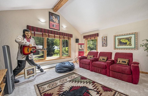 Little Valley Cabin | Quiet 4 Acres, Gym,Theater, Grill, & WILDLIFE! Sleeps 6 IN LUXURY! Lic 0335