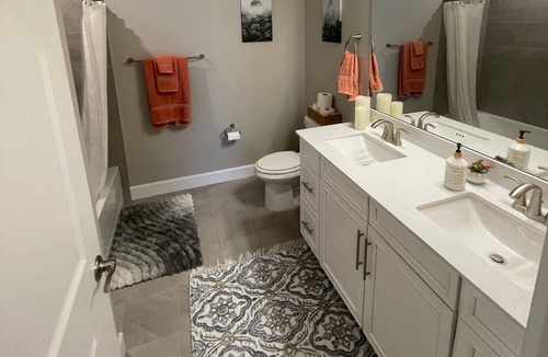Arvada House | Quiet Arvada Home - easy access to Denver, Boulder, Golden - 20minutes to CU