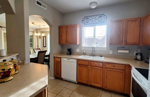 Stetson Hills Condo | Quiet Cozy 2BR/2BA Fully Furnished Condo