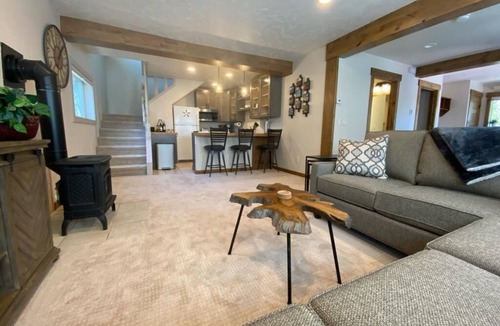 Old Town House | Quiet Old Town Retreat/Pet Friendly 2 King Suites/Beer Tap/EV/AC