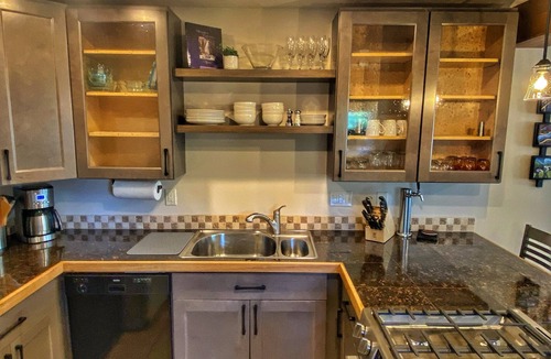 Old Town House | Quiet Old Town Retreat/Pet Friendly 2 King Suites/Beer Tap/EV/AC
