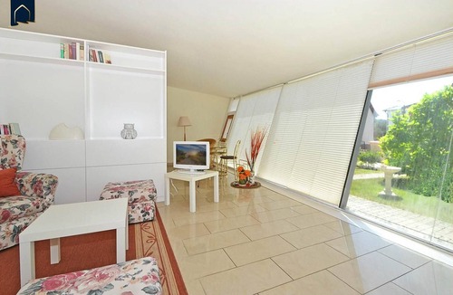 Ahlbeck Apartment | Quiet vacation apartment in Ahlbeck with garden & WLAN - only 400 m to the beach