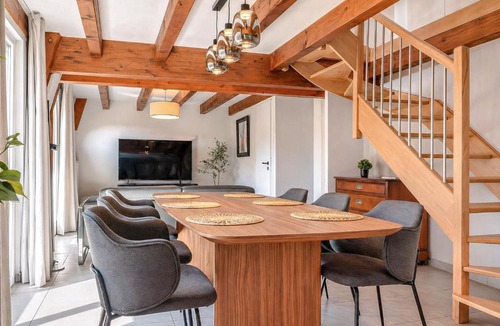 Marlenheim Apartment | Résidence lumineuse 90m2 avec AC I Cour intérieure alsacienne, Balcon & Parking