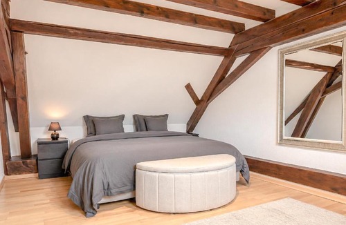 Marlenheim Apartment | Résidence lumineuse 90m2 avec AC I Cour intérieure alsacienne, Balcon & Parking