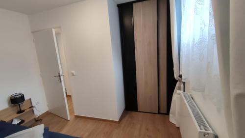 Koenigshoffen Est Apartment | Résidence Romains - 1G - hébergements classés avec garage