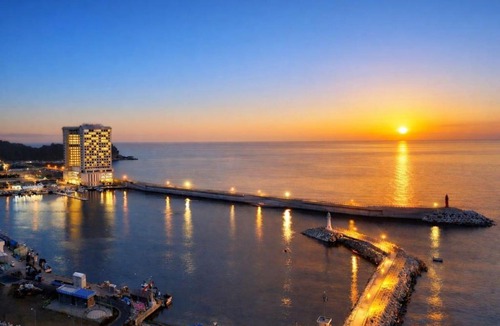 Sokcho Hotel | Ramada by Wyndham Gangwon Sokcho