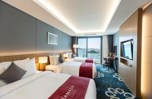 Dolsan-eup Hotel | Ramada Plaza by Wyndham Dolsan Yeosu