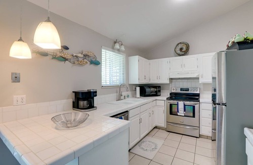 Columbine Valley House | Ranch with Walkout basement- Extended Stay in Littleton