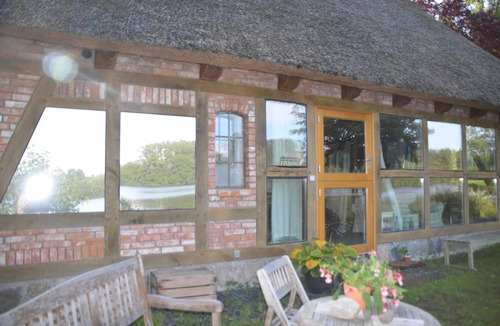Grebin House | Reetdachkate on stud Schierensee - Fischerkate
