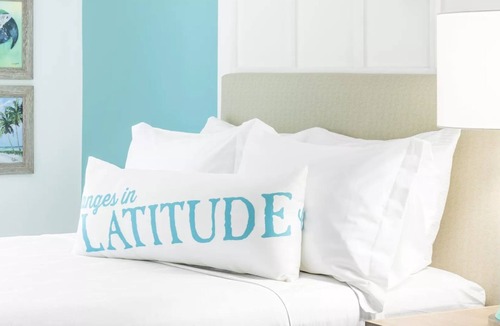 I-435 West KC-KS Hotel | Rejuvenate in a Relaxed Room Close to Wyandotte County Lake and Legends Outlets