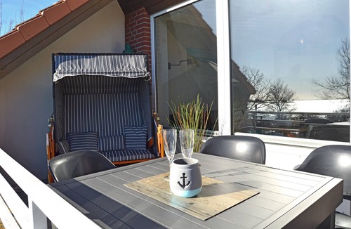 Lemkenhafen Apartment | Relax at Quartier Meerblick - your vacation right by the sea!