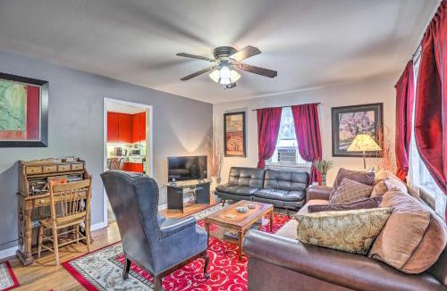 Golden House | Relaxing Golden Getaway w/Grill < 1 Mi to Town!