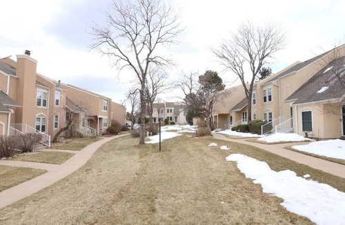 Dam East - West House | Remodeled 3 bed/2.5 bath townhome w/garage/pool!
