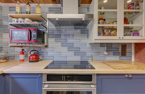 Twin Lakes Cabin | Remodeled Lake Cabin, Stunning Mtn View, New Patio