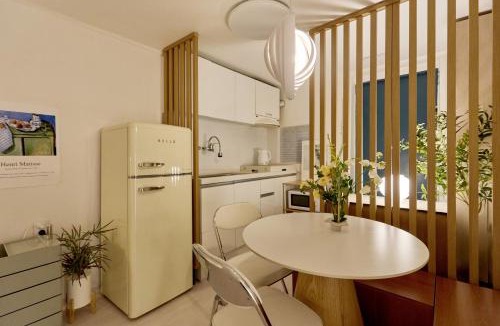 Dogok-dong Apartment | #Renewal Sale # 강남 # 양재역 도보3분 # 공항버스 도보2분 # 무료짐보관 # 장박픽업