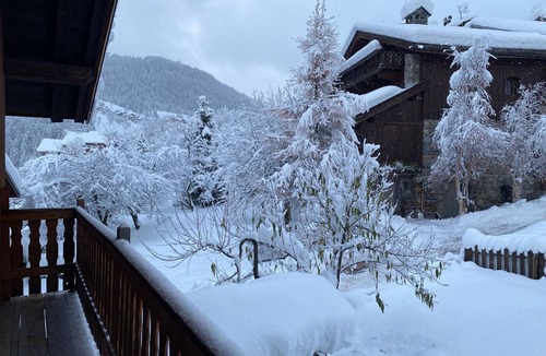 Les Allues Ski Chalet | Renovated chalet with fireplace and covered parking in a quiet area