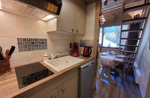 Les Gets Apartment | Renovated mezzanine studio with parking, near center