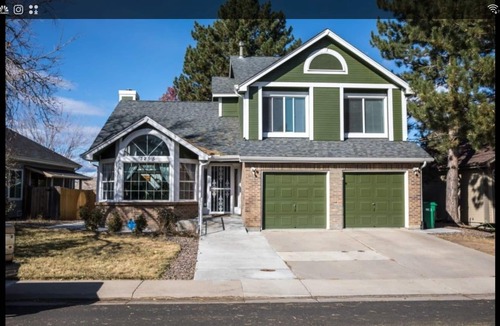 Seven Hills House | Renovated ,Private,quiet,comfy,clean 3 bds house