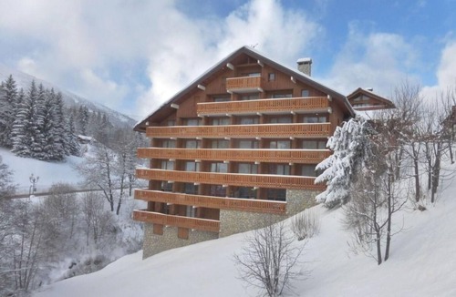 Meribel Centre Apartment | Resort center, floor -1, view mountain, balcony, tv, 140m², Méribel