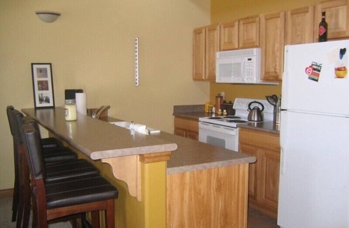Willow Grove Condo | Retreat on the Blue River 2 Bedroom/2.5 Bath In Summit County (Sleeps 6)