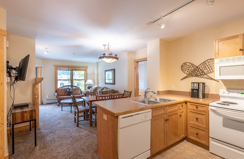 East Village at Copper Condo | Right next to Super Bee Lift, wifi, underground parking