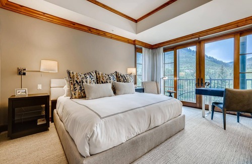 Vail Condo | Ritz Carlton Vail, walk to Gondola, rec area, lap pool, ski concierge