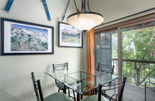 Historic District Apartment | River Mountain Lodge Horseshoe Gulch Condo: Ski-In To Downtown Breck