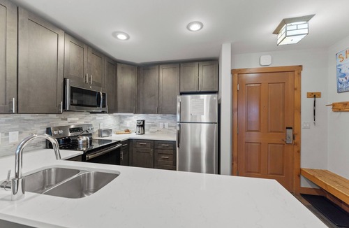 River Run Condo | River Run Condo w/Slope Views from Balcony, Walk To Gondola/Shops/Dining!