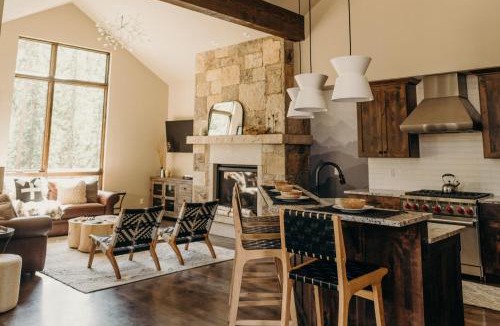Warrior's Mark House | River'S Edge Retreat Home