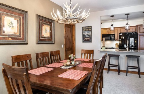 Four O'Clock Condo | Riverbend Snowflake Lift Condo: Ski-In Ski-Out