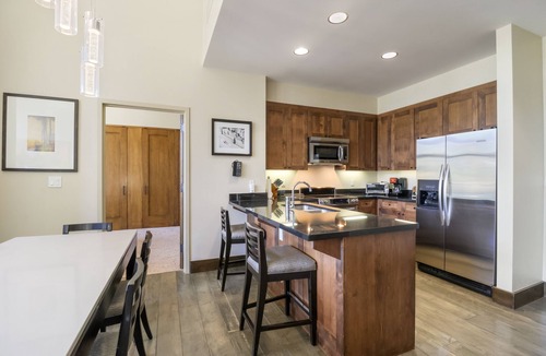 Avon Apartment | Riverfront Resort & Spa PENTHOUSE Residence Stunning Mountain Views, Ski-In/Out