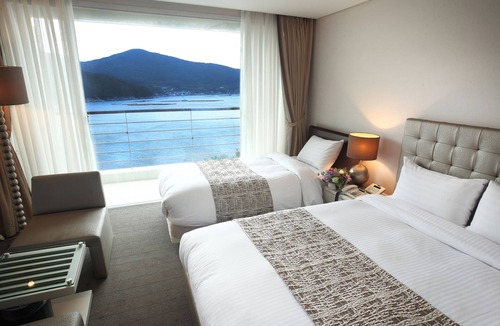Irun-myeon Hotel | Riviera Hotel Geoje