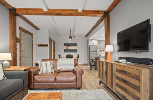 Steamboat Springs Condo | Rockies 2103A - Updated Condo w/Private Washer/Dryer - Hot Tub & Outdoor Pool - Free Bus Route