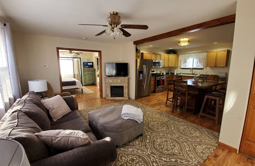 Alamosa House | Rocky Mountain Views, sleeps 6, all king beds & 2 living rooms, country setting