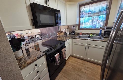 Kittredge House | "Rocky Mountains Retreat: Skiing, Hiking, Red Rocks, Evergreen lake awaits you "
