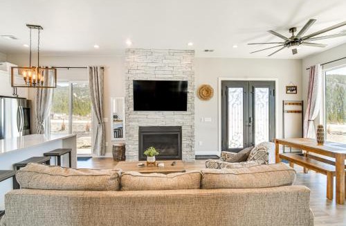 Saint Mary's House | Romantic Mountain Retreat with Scenic Views!