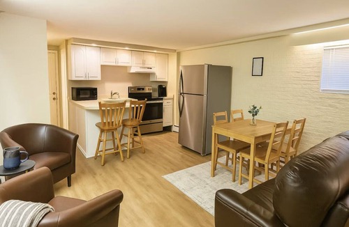 Cheyenne Meadows House | Romantic Nest-Enjoyable 1-bedroom bungalow in charming Colorado Springs