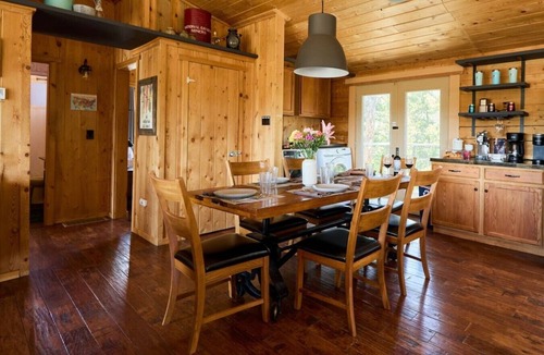 Saint Mary's Cabin | Romantic Retreat with Incredible Views and Hot Tub