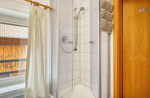 Ravensburg Apartment | 'Room 4', cozy double room with large bed