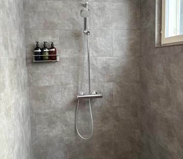 Siilinjarvi Apartment | Room with sauna and jacuzzi