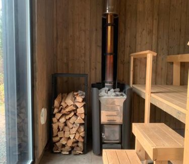 Siilinjarvi Apartment | Room with sauna and jacuzzi